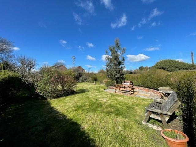 Woodpecker Cottage West Bretton ภายนอก รูปภาพ